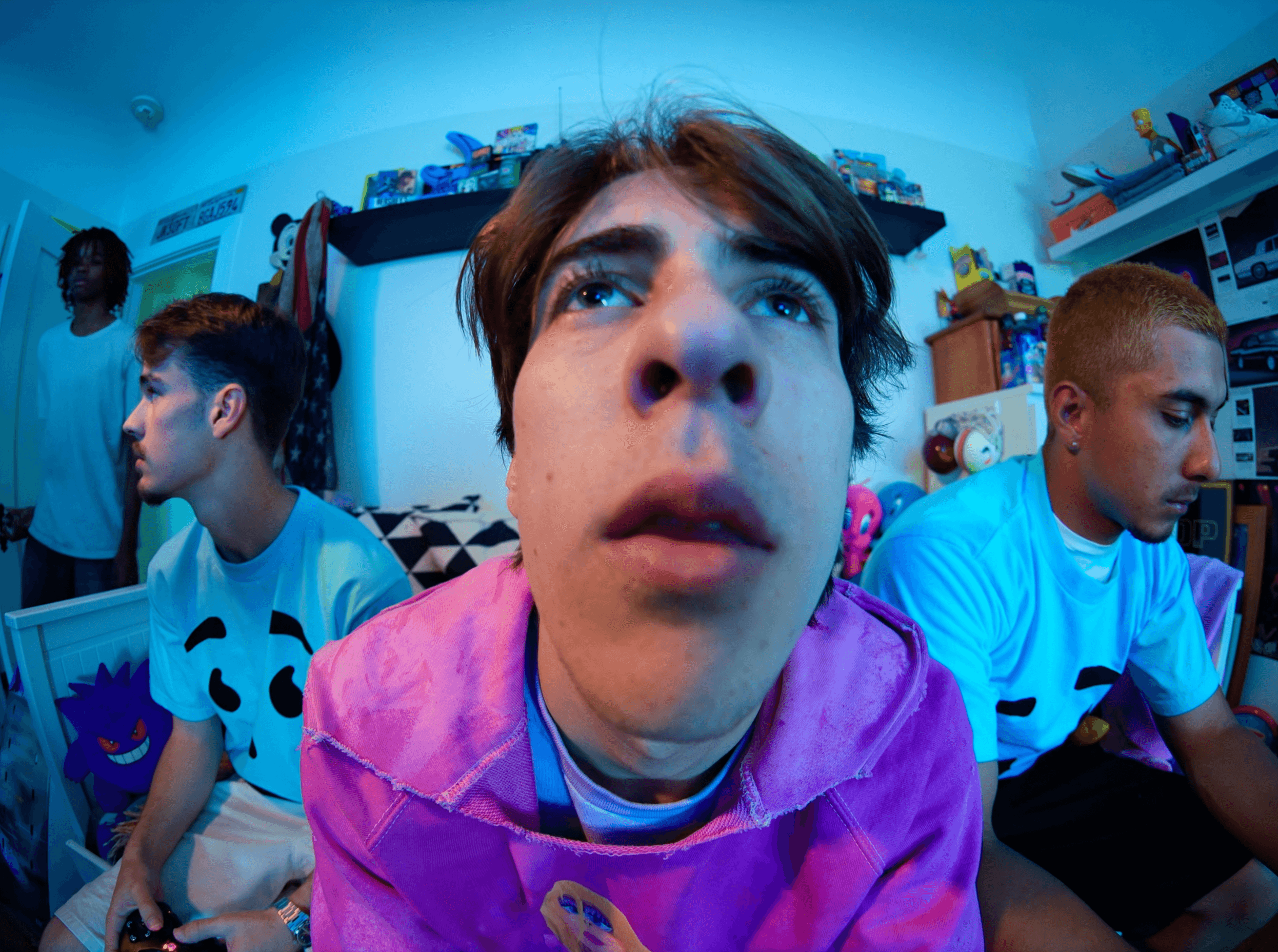 Amerikid | Dress Code